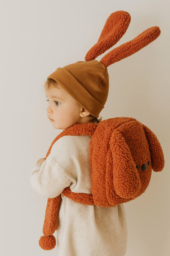 کوله پشتی کودک پشمالو طرح سگ آجری