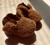 پاپوش بچهگانه خزدار قهوهای